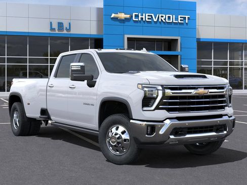 New 2025 Chevrolet Silverado 3500 LTZ w/ LTZ Convenience Package AWD/4WD image 7