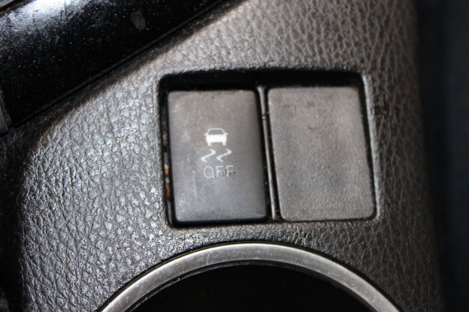 Used 2018 Toyota Corolla LE FWD image 25