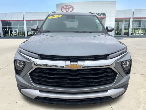 Used 2025 Chevrolet TrailBlazer LT AWD/4WD image 25