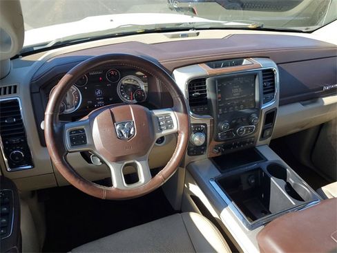 Used 2015 RAM 1500 Laramie w/ Convenience Group image 24