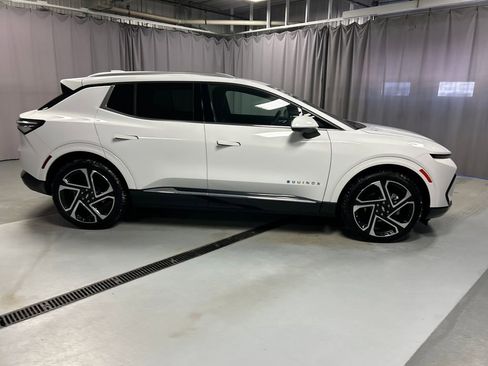 Used 2024 Chevrolet Equinox EV LT image 8