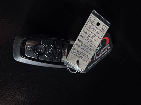 Used 2024 Ford F250 Lariat image 32