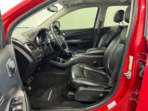 Used 2017 Dodge Journey Crossroad w/ Popular Equipment Group image 4