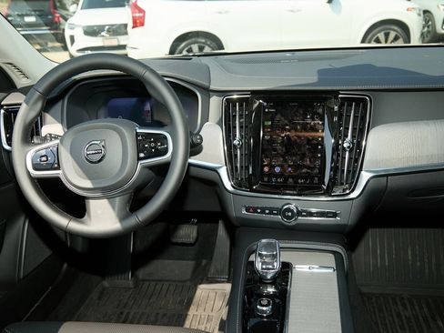 New 2026 Volvo V90 B6 Cross Country Ultra w/ Climate Package image 23