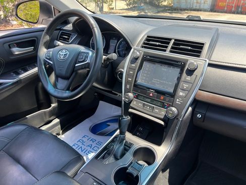 Used 2017 Toyota Camry XLE FWD image 28