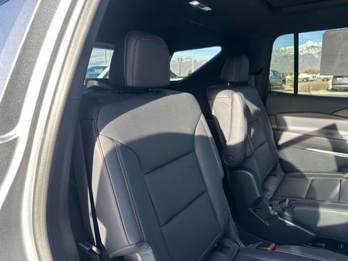 New 2026 Chevrolet Traverse Z71 w/ Enhanced Driving Package AWD/4WD image 15