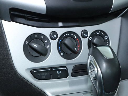 Used 2013 Ford Focus SE image 26