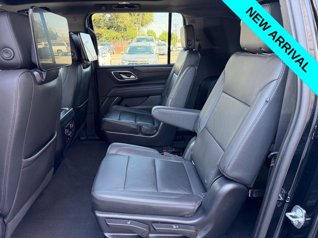 Used 2022 Chevrolet Suburban Z71 w/ Off-Road Capability Package AWD/4WD image 7