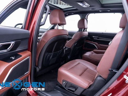 Used 2024 Kia Telluride SX image 43