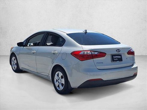 Used 2015 Kia Forte LX FWD image 7