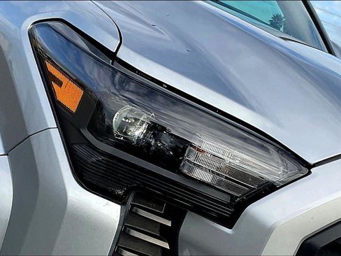 Certified 2024 Toyota Tacoma SR5 image 29