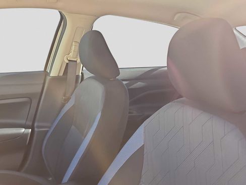 Used 2024 Nissan Versa SV w/ Trunk Package image 15