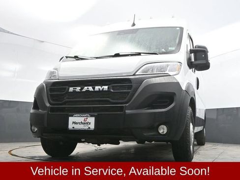 Used 2025 RAM ProMaster 2500 w/ Convenience Group image 33