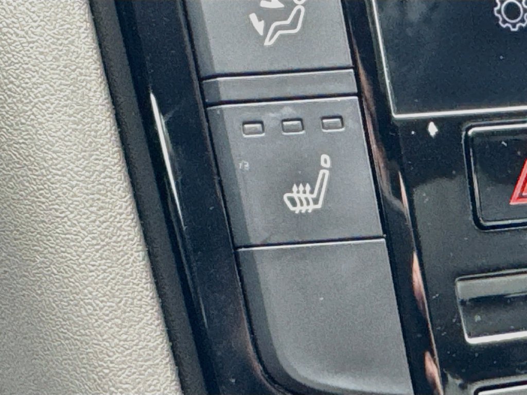 Certified 2023 INFINITI QX50 Luxe AWD/4WD image 21