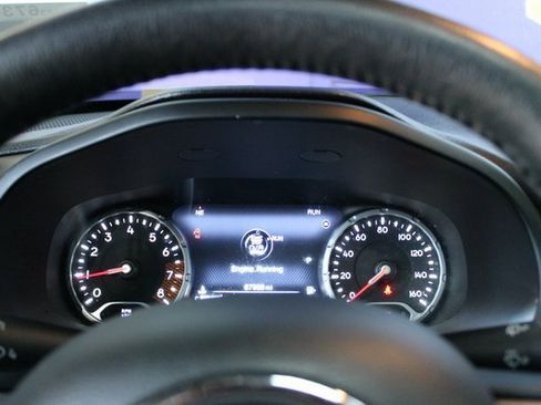 Used 2020 Jeep Renegade Limited image 17