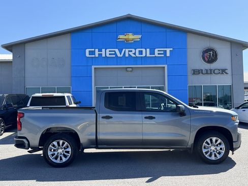 Used 2020 Chevrolet Silverado 1500 Custom w/ Custom Value Package RWD image 1