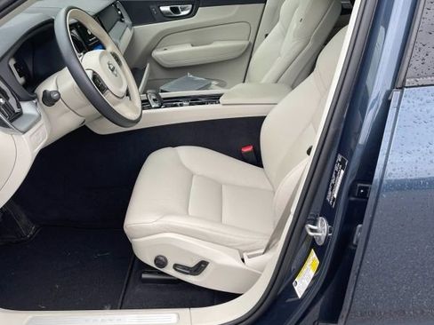 Used 2024 Volvo XC60 B5 Core w/ Protection Package Premier AWD/4WD image 2