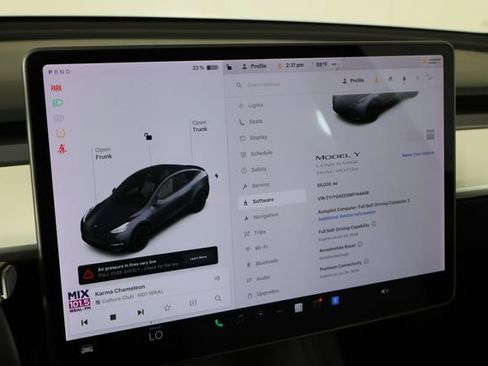 Used 2021 Tesla Model Y Long Range AWD/4WD image 34