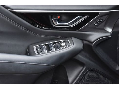 Used 2023 Subaru Outback Limited image 28