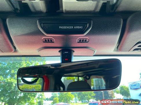 Used 2018 Jeep Wrangler Unlimited Rubicon w/ Dual Top Group AWD/4WD image 14