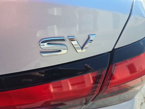 Used 2023 Nissan Versa SV image 39