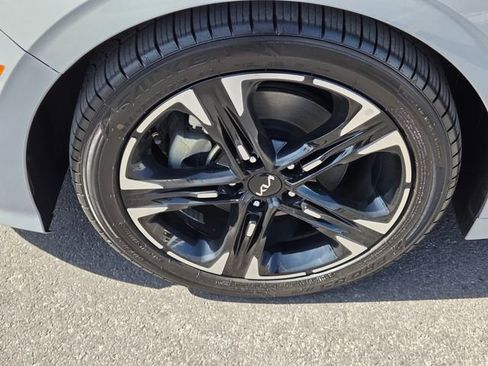 Used 2023 Kia K5 GT-Line w/ GT-Line Premium Package FWD image 9