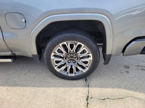 Used 2024 GMC Sierra 1500 Denali Ultimate image 10