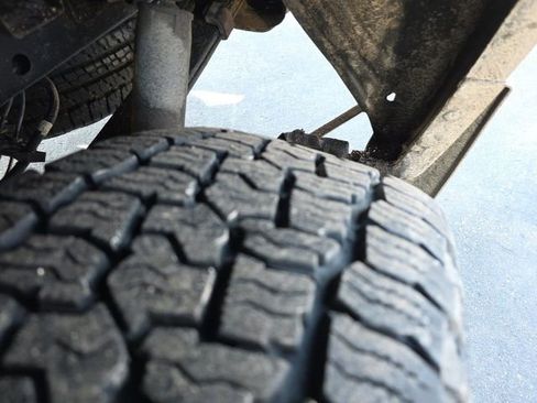 Used 2018 Ford F150 XLT w/ Equipment Group 302A Luxury image 9