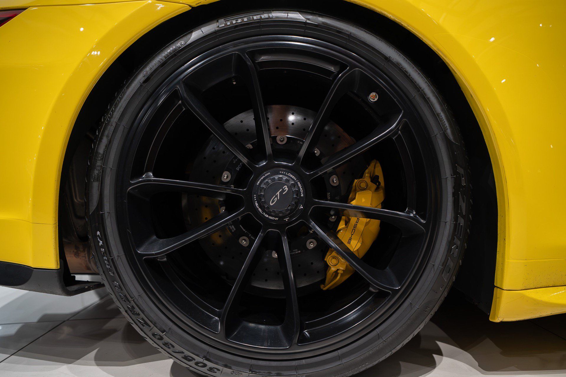 Used 2018 Porsche 911 GT3 RWD image 41