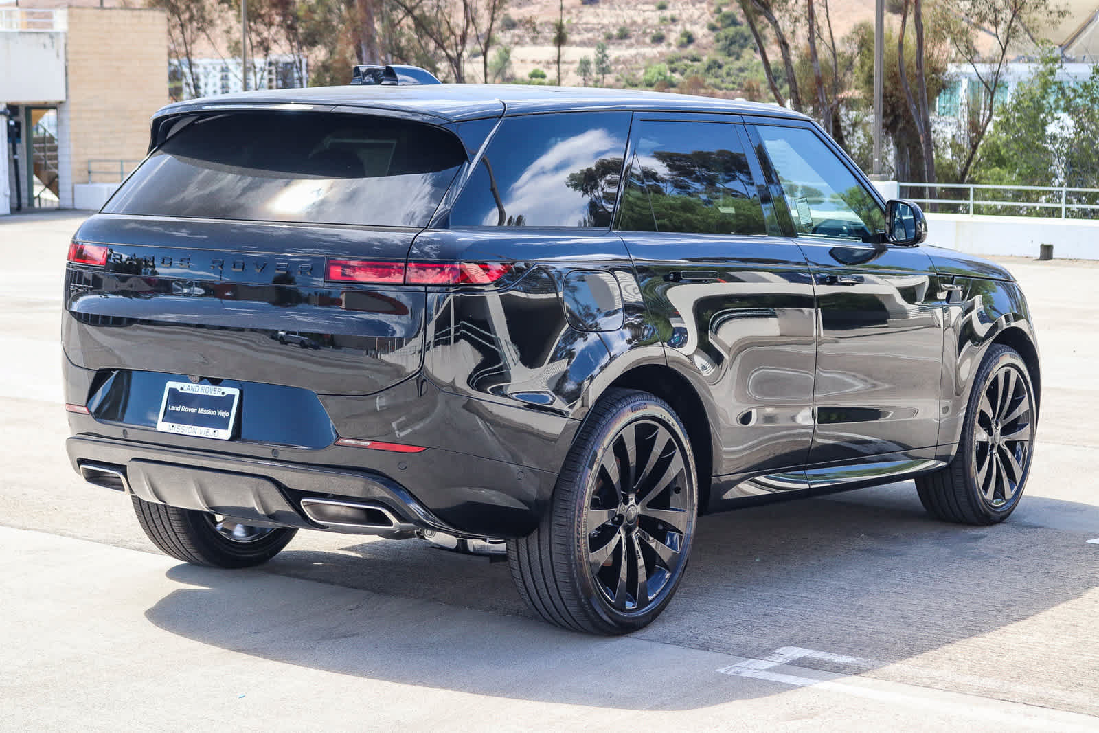 New 2026 Land Rover Range Rover Sport Dynamic SE AWD/4WD image 4
