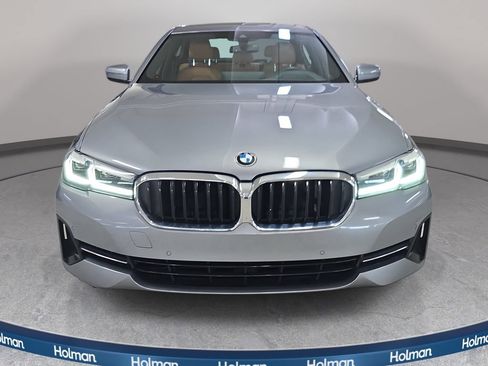 Used 2023 BMW 530i w/ Premium Package RWD image 3