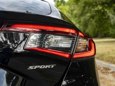 Used 2024 Honda Civic Sport image 13