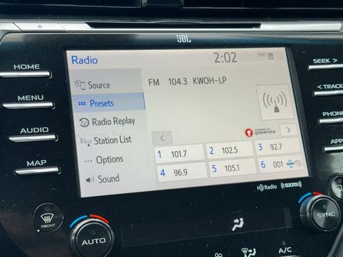 Used 2019 Toyota Camry XSE w/ Navigation Package image 21