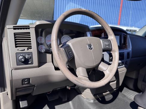 Used 2006 Dodge Ram 1500 Truck Laramie AWD/4WD image 7