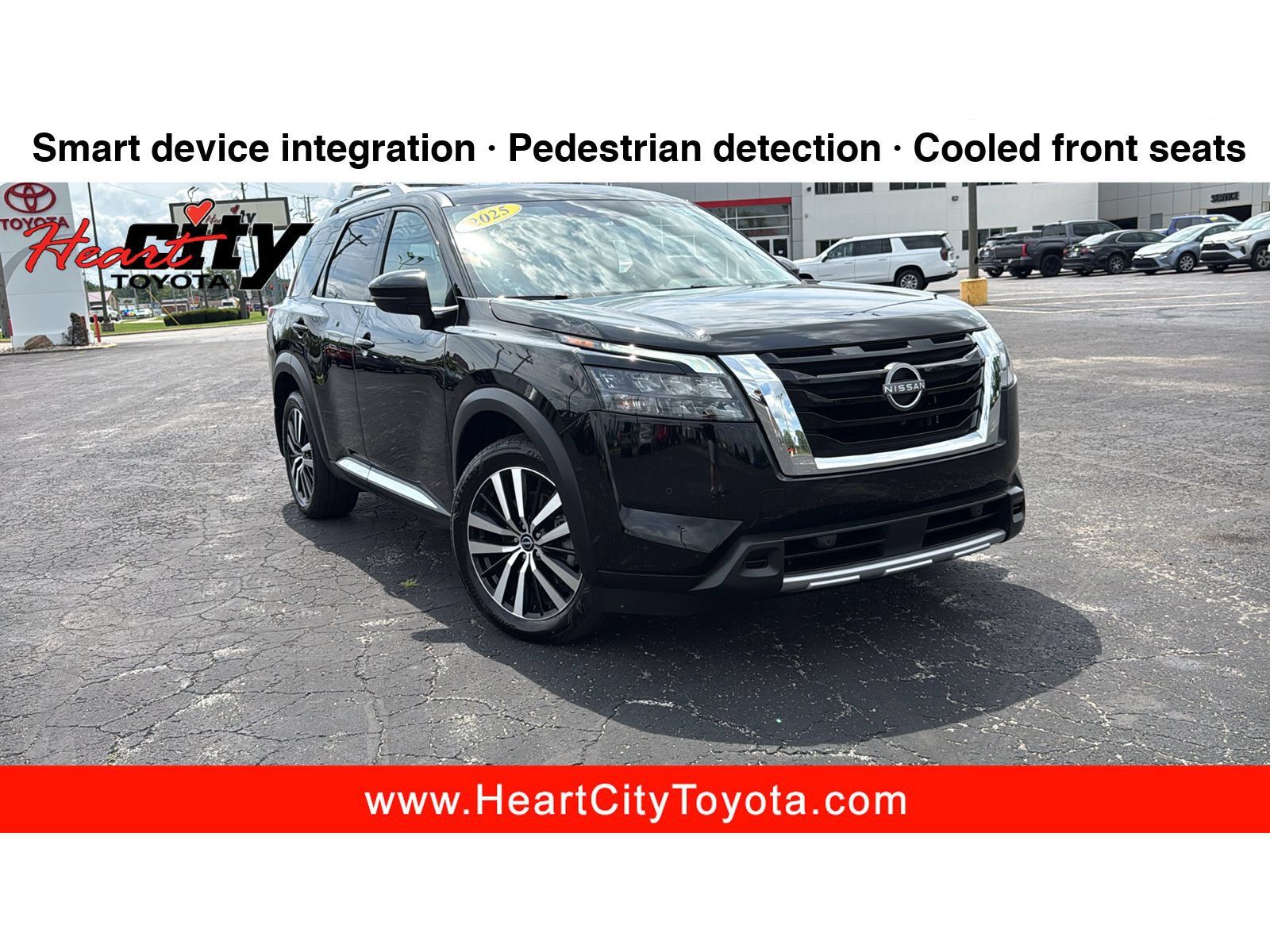 Used 2025 Nissan Pathfinder Platinum AWD/4WD image 1