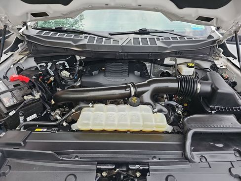 Used 2022 Ford F150 XLT w/ XTR Package image 28