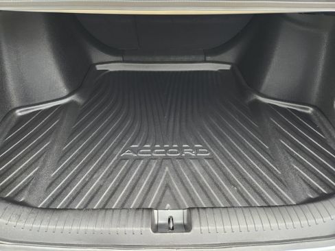 Used 2023 Honda Accord EX image 31