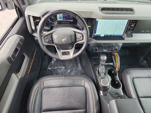 Used 2022 Ford Bronco Badlands image 12