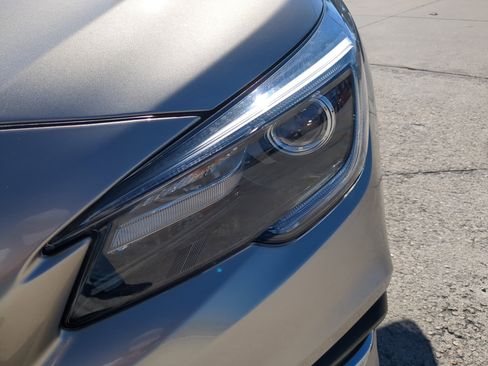 Used 2018 Subaru Legacy 2.5i Limited image 9