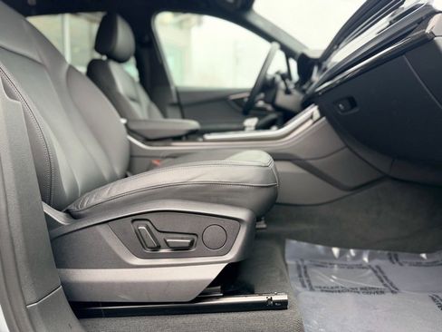 Certified 2025 Audi Q7 3.0T Premium Plus image 21