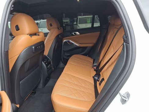 Used 2023 BMW X6 xDrive40i w/ M Sport Package image 11
