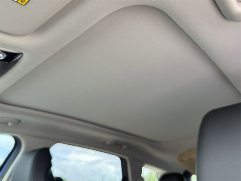 New 2026 Kia Sportage EX w/ EX Panorama Roof Package image 21