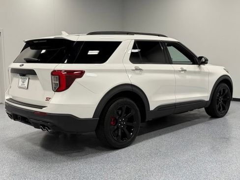 Certified 2022 Ford Explorer ST w/ Equipment Group 401A AWD/4WD image 12