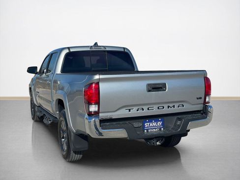 Used 2022 Toyota Tacoma SR5 image 6