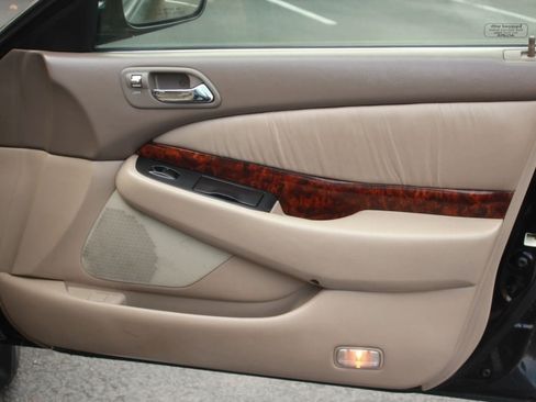 Used 2000 Acura TL FWD image 18