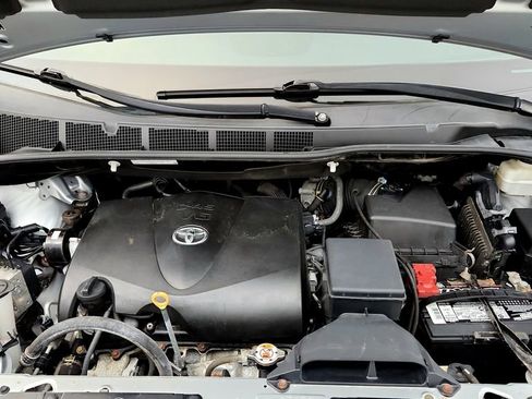 Used 2020 Toyota Sienna LE FWD image 15