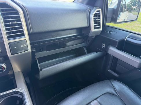 Used 2018 Ford F150 Platinum w/ Equipment Group 701A Luxury AWD/4WD image 44