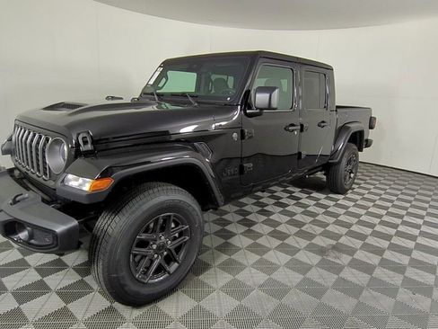 New 2026 Jeep Gladiator Sport image 8