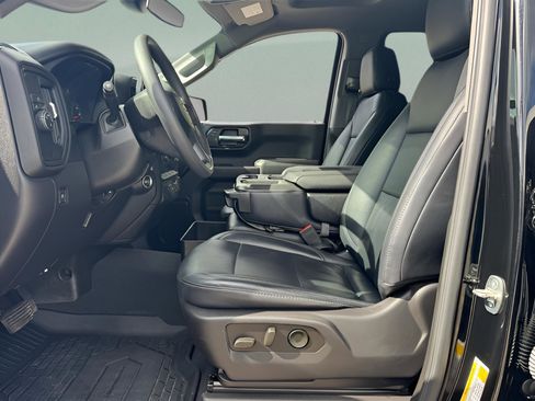 Used 2024 Chevrolet Silverado 1500 Custom RWD image 9