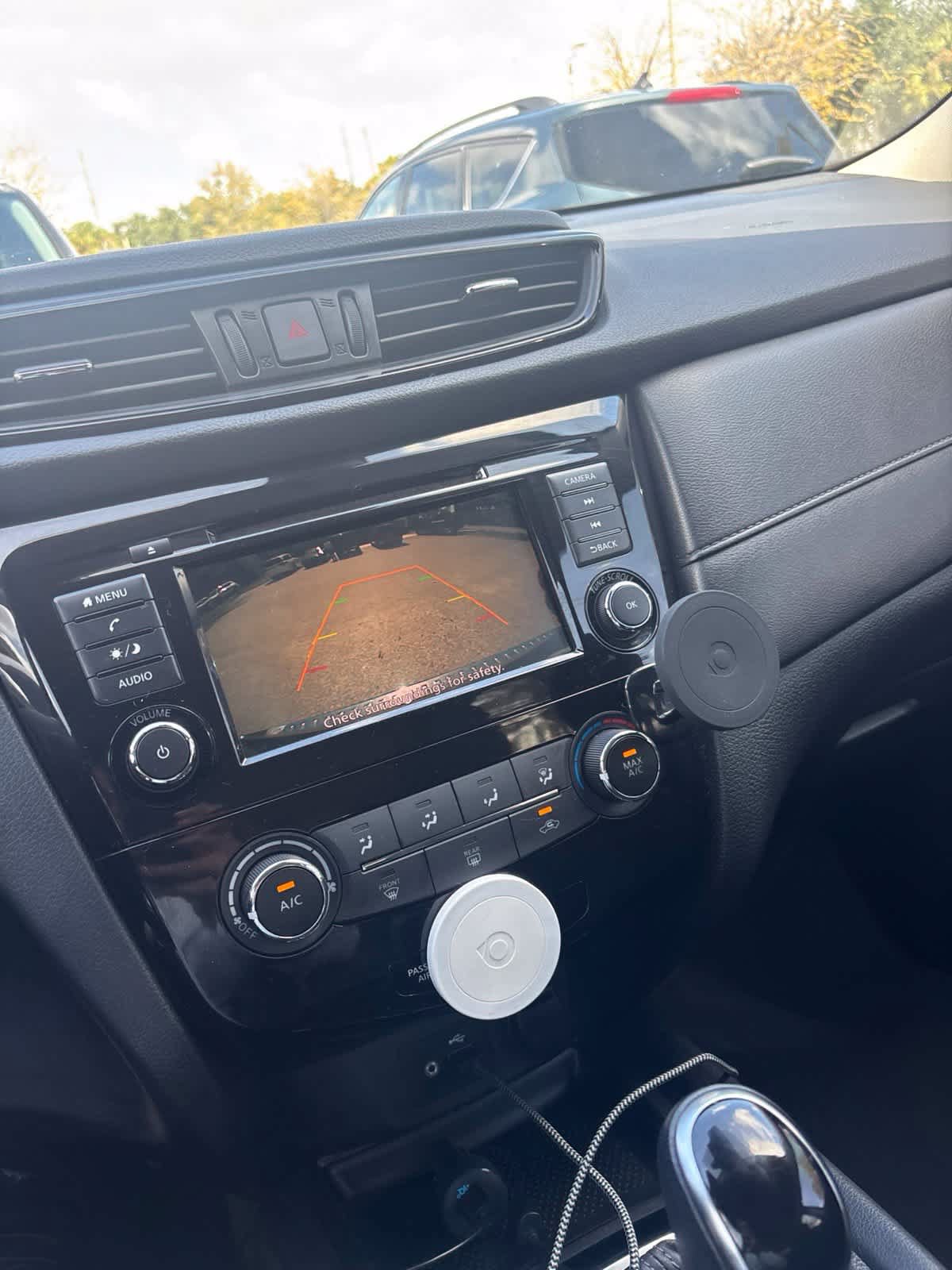 Used 2019 Nissan Rogue S w/ Special Edition Package AWD/4WD image 5